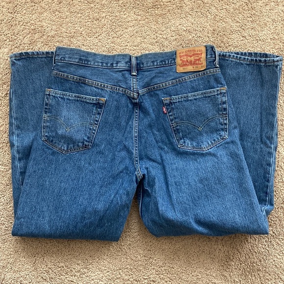 Levi’s 550 Blue Jeans 36x30 - Picture 2 of 5